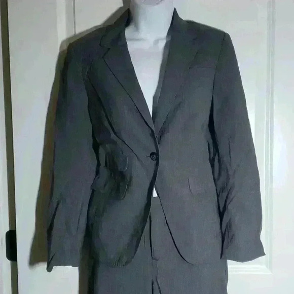 Banana Republic Grey Pantsuit - Picture 3 of 10